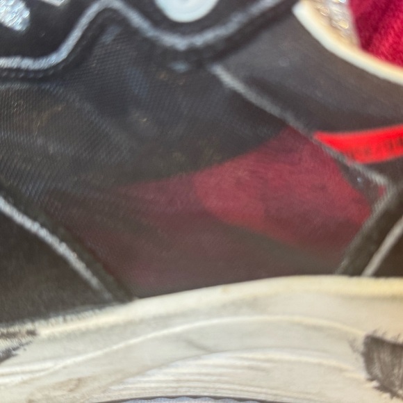 Golden Goose Running Black Suede and Mesh w Silver Laces - Picture 4 of 8